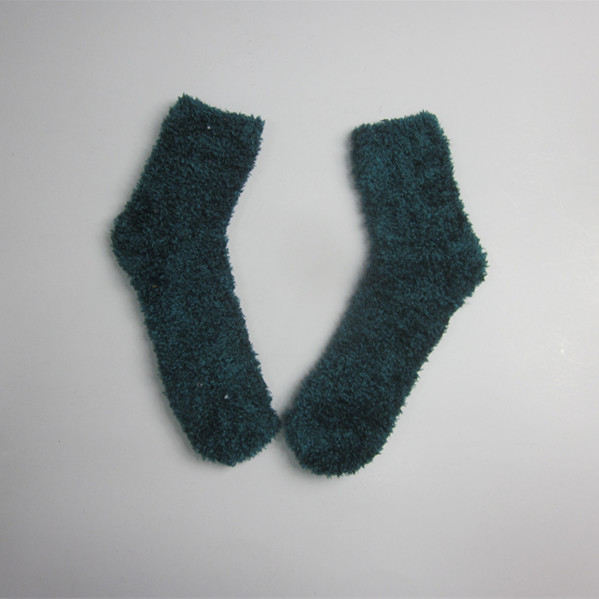 Feather Yarn Socks 