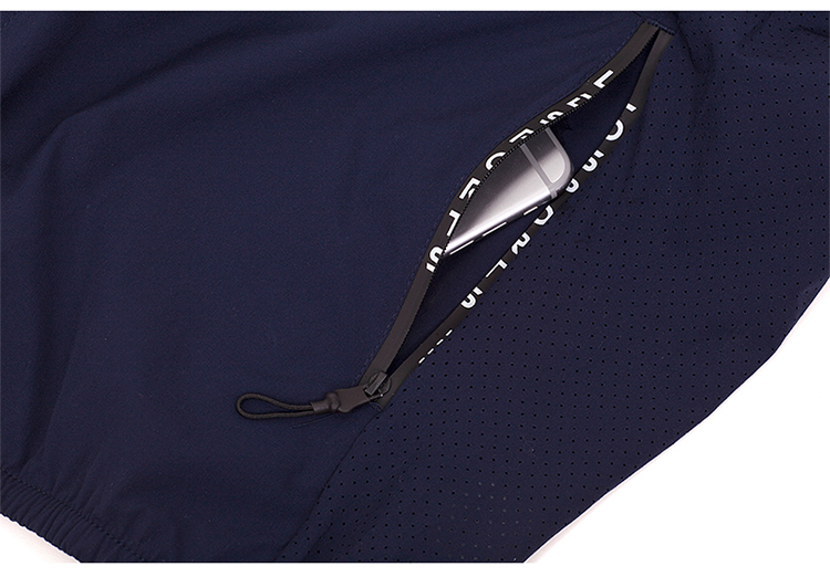 2021 Latest Design Men Tracksuits / Sports Track Suits/ blank jogging suits