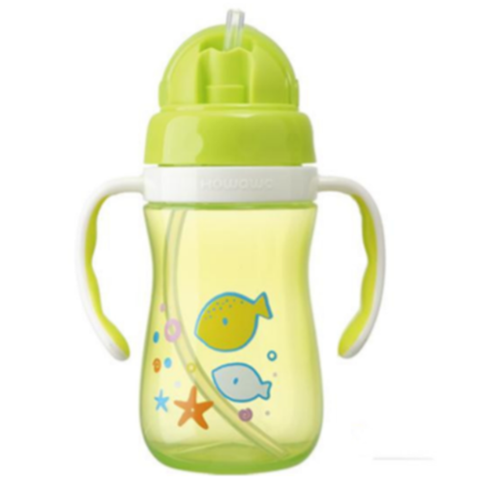 Пластична чаша за тренирање бебе са водом за пиће
