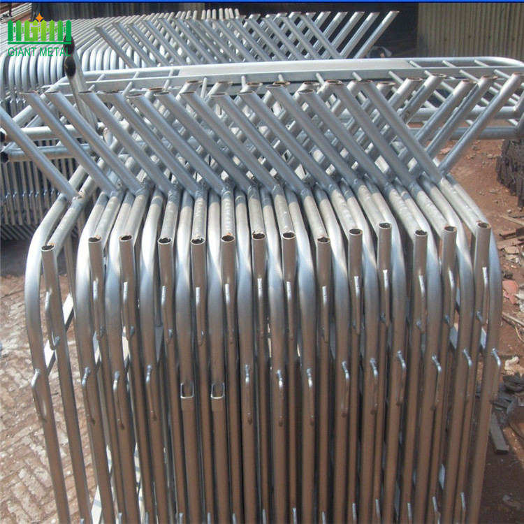 Galvanized Temporary Road Safety Crowd Control Barrier
