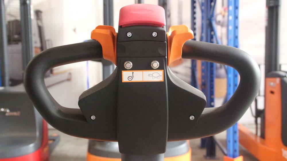 Small weight battery operated pallet truck price