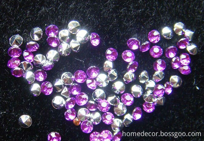 Faceted Acrylic Diamonds