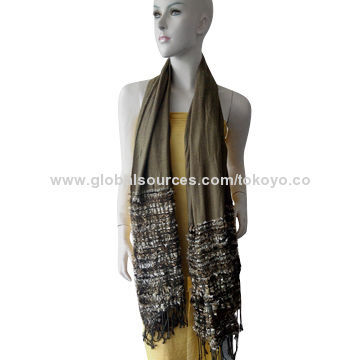 Woven scarf with yarn dye and marl effect, polyester, cotton and cashmere, using fancy yarn