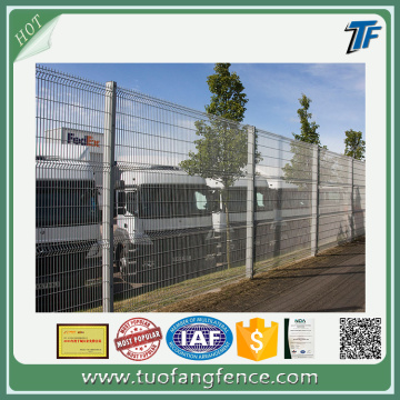Industrial welded mesh fencing panels