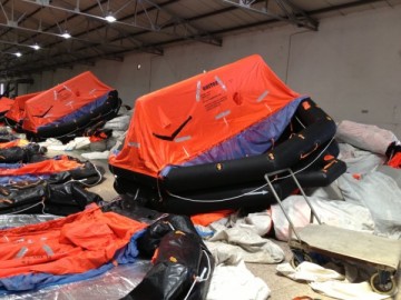 Marine offshore life rafts