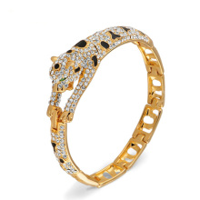 Gold leopard jumping bangle