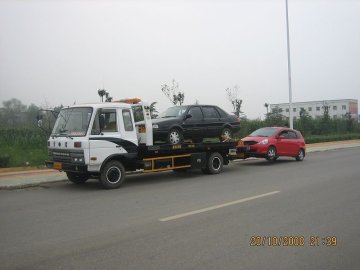 Dongfeng Road wrecker