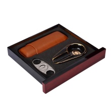Customized Luxury Humidor Gift Sets for Cigar Lovers