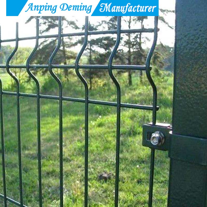 Galvanized then PVC coated 6ft welded wire fencing