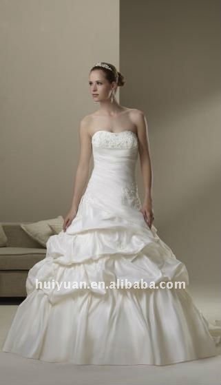 Taffeta Strapless A-Line Layer Arabic Wedding Dress