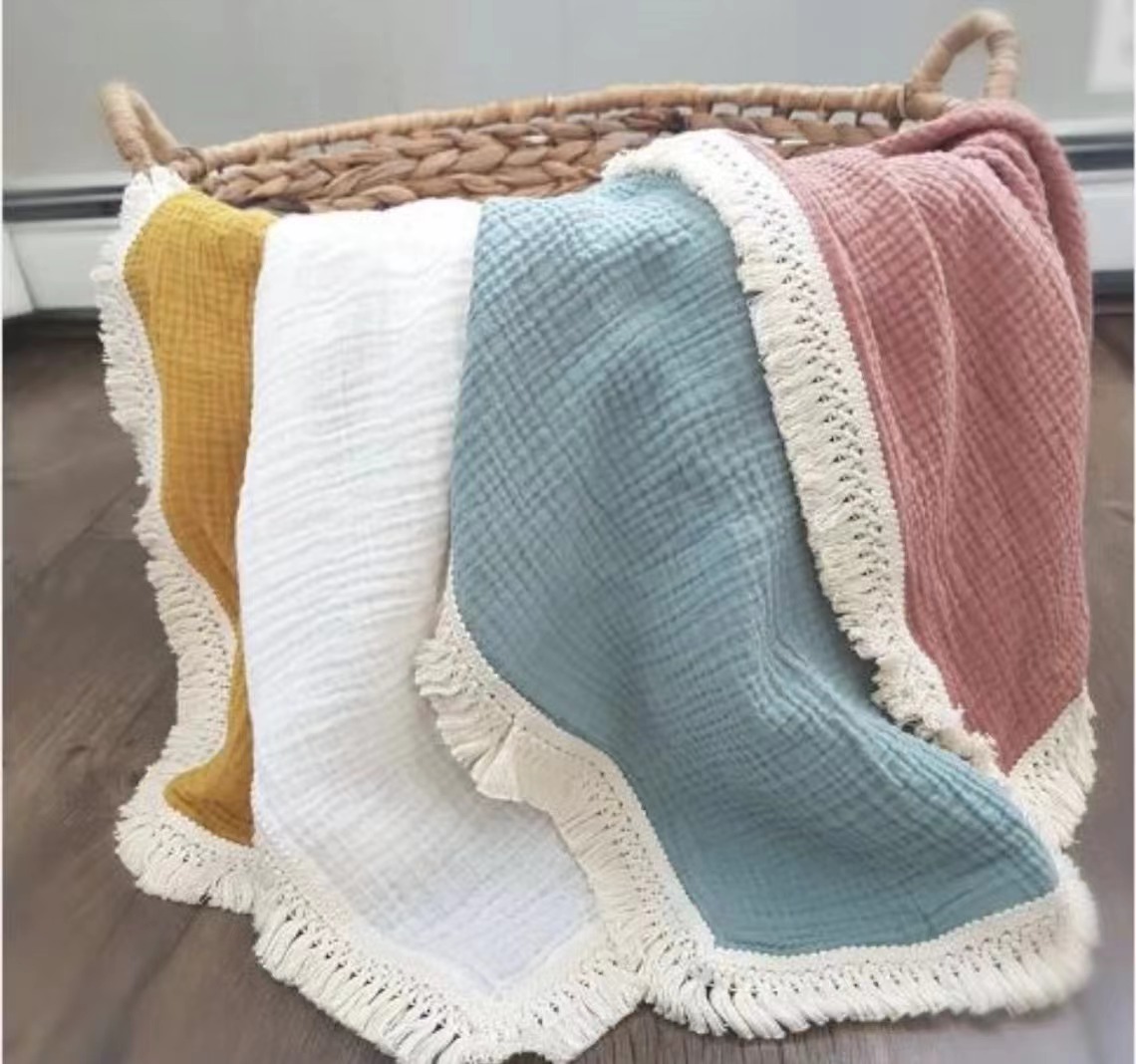 100 pamuklu saçaklı bebek battaniyesi 100 Cotton Fringed Baby Blanket