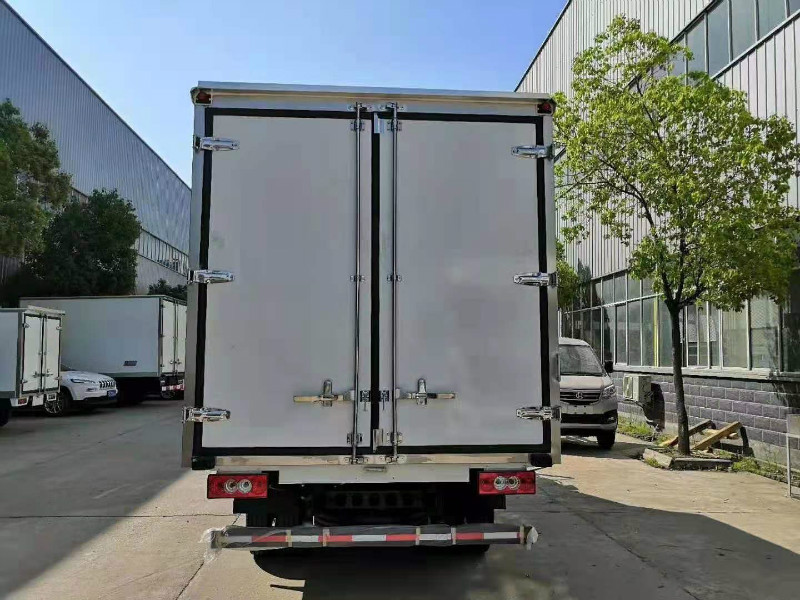 Refrigerated Van Truck 5