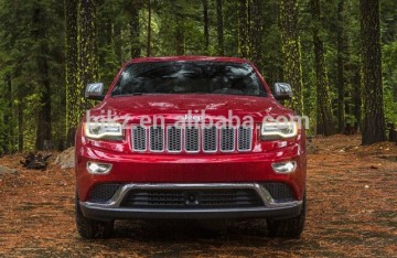 Grand Cherokee 2014 Overland Summit Surrounded