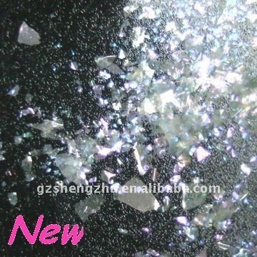 Larger flake glass pearl pigments for nails