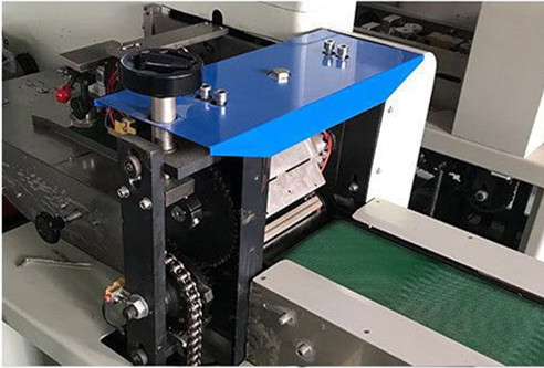 HR Multi-Functional Spoon Bowl Packaging Machine Automatic Pillow Facemask Snacks High-Speed Sealing Packaging Machine