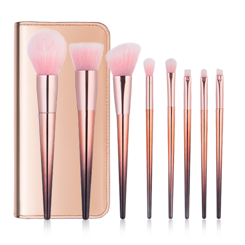 2022 Nouvelle Arrivée Pince en plastique rose Pinceau de maquillage 8pcs OEM / ODM