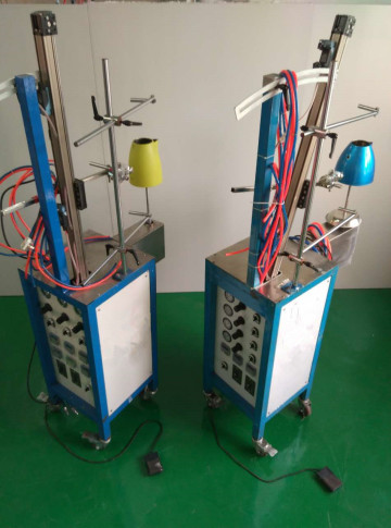 Reciprocating spray painting machine