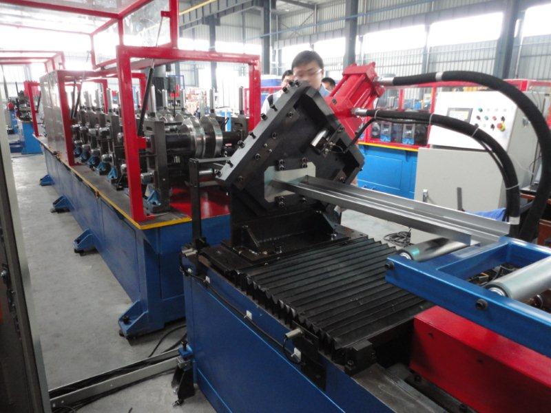 Bingkai pintu boleh laras Roll Forming Machine