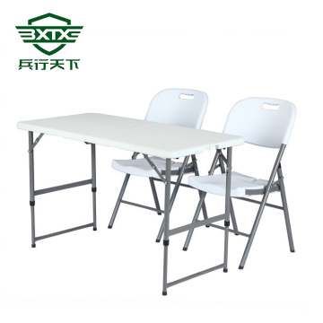 Blow-molded telescopic folding table 122.61.74CM