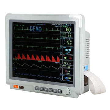 15-inch Patient Monitor with Remote Control and Plug-and-play Function