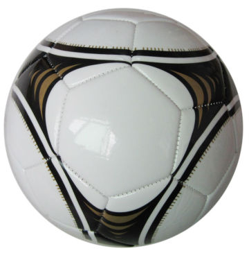 2013 best soccerball