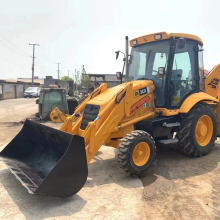 Secondhand JCB 4CX Backhoe Loader: Affordable 4X4 Excavators and Diggers in Good Condition