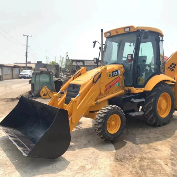 Secondhand JCB 4CX Backhoe Loader: Affordable 4X4 Excavators and Diggers in Good Condition