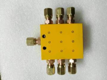 Putzmeister concrete pump parts grease distributor