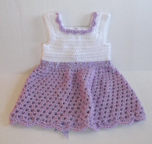 Pakaian bayi gadis Crochet