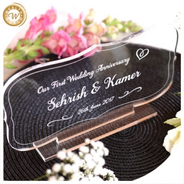 Special stylish crystal wedding souvenir gift