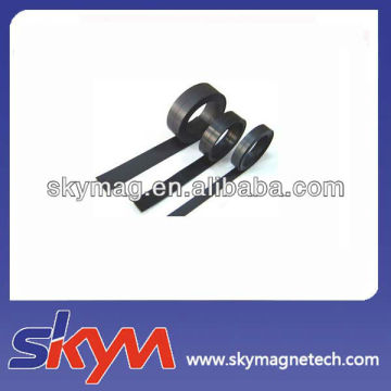 isotropic and anisotropic adhesive rubber magnets