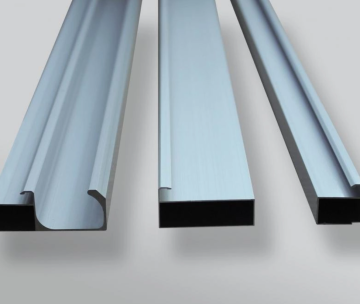 Slim aluminum pull handle