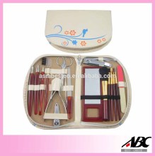 Fashionable Manicure Make Up Brush Set