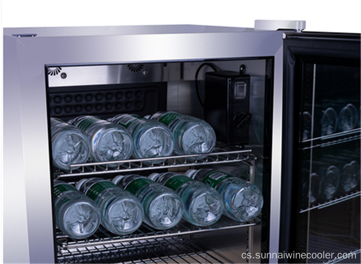 Továrna vlastní 66 l Single Zone Beverage Cooler