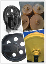 bulldozer front idler D63