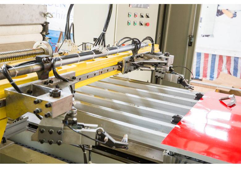Automatic CNC Tinplate Sheet Feeding Metal Puncher dies/Punch Press for twist off CKO SKO cap making machine line
