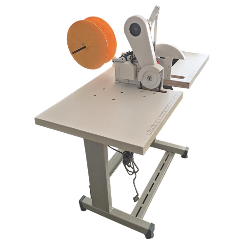 Machine de découpe de tissu non tissé à ultrasons