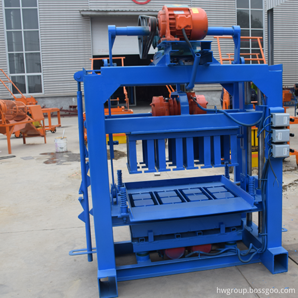 brick moulding machine