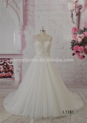 Crystals and beads decaration sleeveless ball gown tulle bridal wedding dress