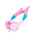 Auriculares BSCI con características flexibles coloridas y atractivas que son perfectas como regalo para niños o fanáticos del cosplay