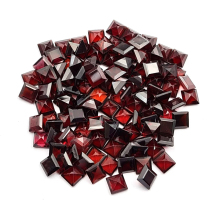 Square Cut Red Gemstone Garnet for Jewelry Making