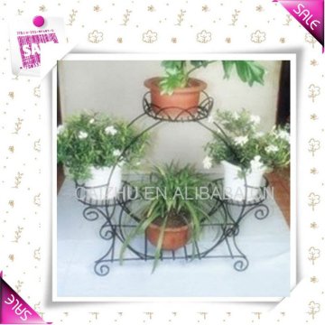 Metal wire flower stand