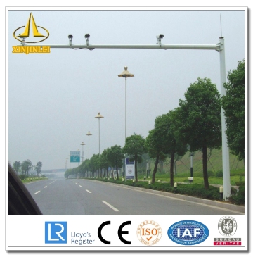 Polygonal Treated CCTV Steel Pole