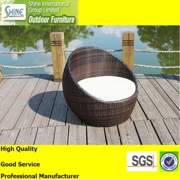 2015 Garden Rattan Furniture New design Egg Sofa C274