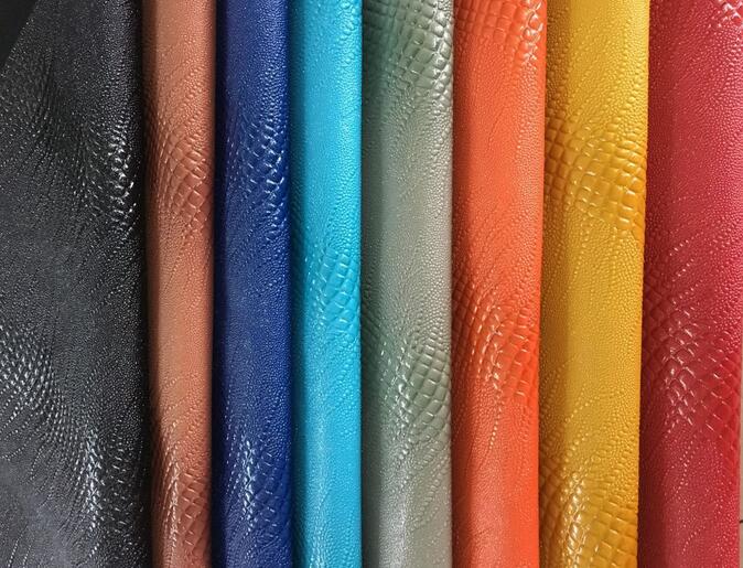 Patrón de serpiente de superficie de alto brillo de PVC de cuero High glossy surface snake pattern PVC leather