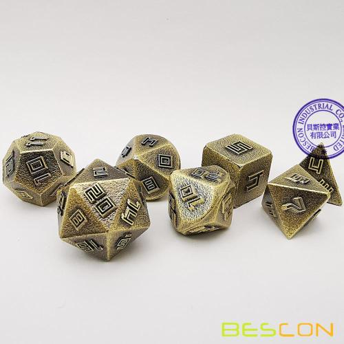 Bescon Ensemble de dés en métal solide Lode en laiton et minerai, Ensemble de 7 dés en polyèdre D&amp;D RPG en métal brut