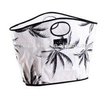 Customized logo punched handle strong pp woven carrier bag for shopping