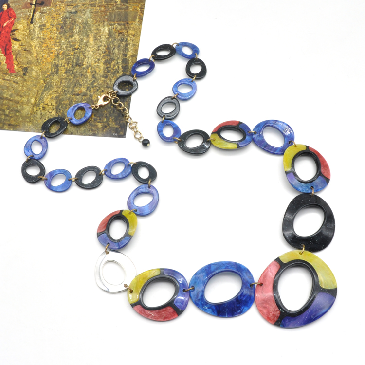 2021 trendy colorful hypoallergenic acrylic fashion chunky necklace