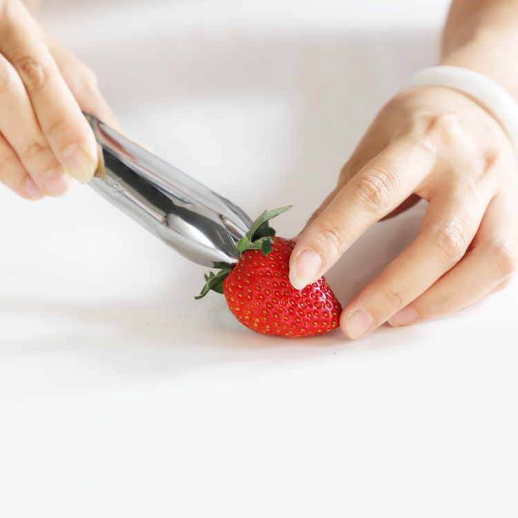 kitchen scissor tongs,stainless steel cutter for strawberry and cherry tomato mini food tongs