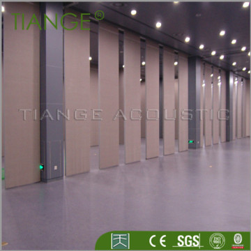 Auditorium sound insulation movable demountable wall